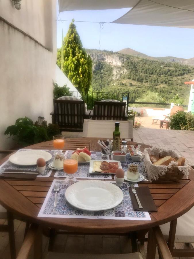 Gasthaus Al-Qandil Margarida Exterior foto
